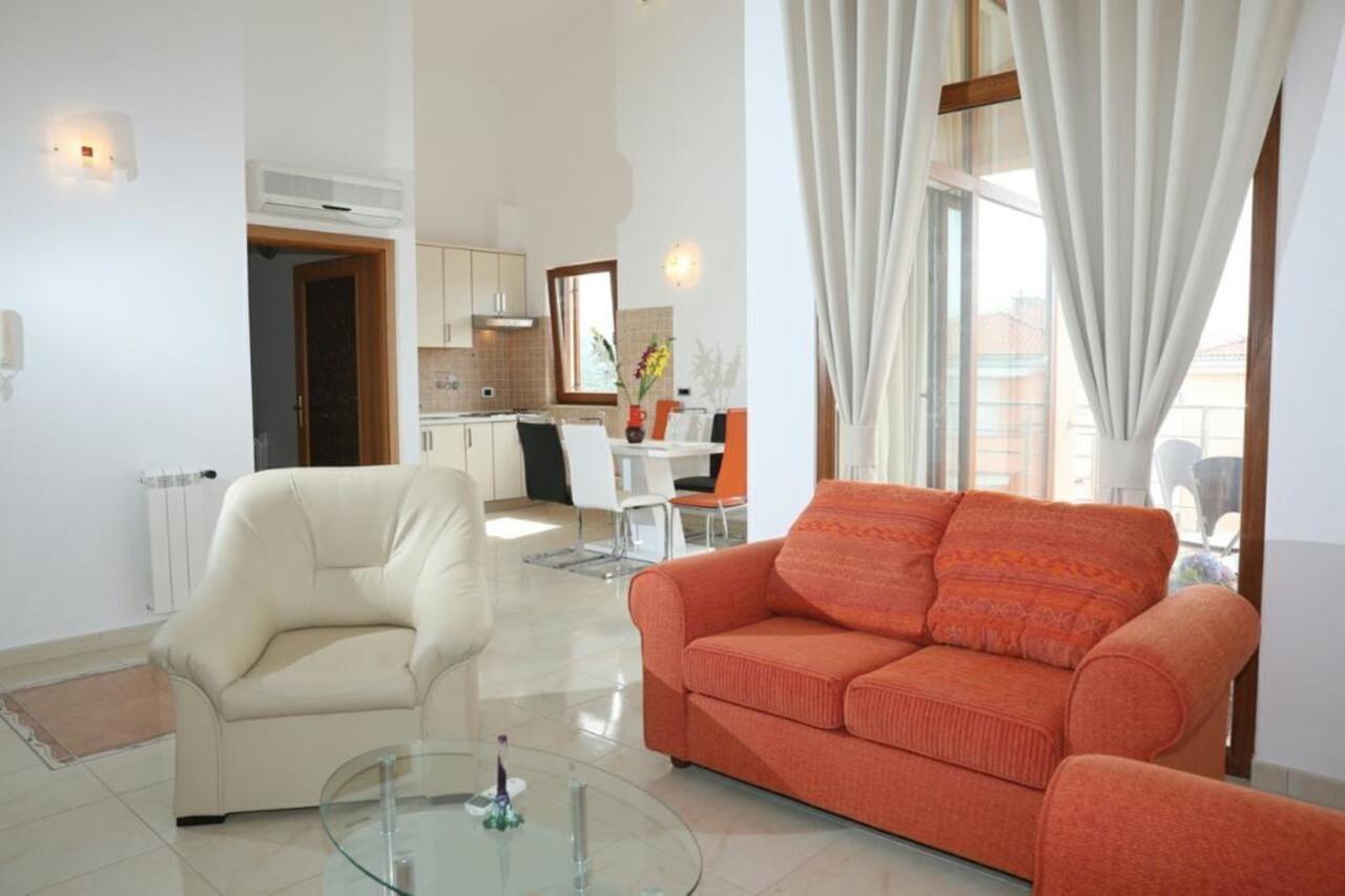 רוביני Apartments Sveto מראה חיצוני תמונה